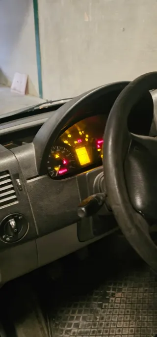 Mercedes-Benz Sprinter 2012