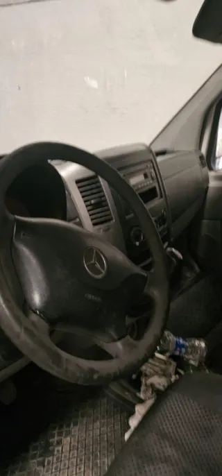 Mercedes-Benz Sprinter 2012