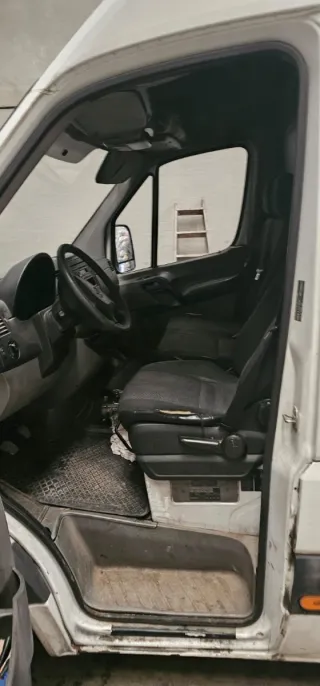 Mercedes-Benz Sprinter 2012