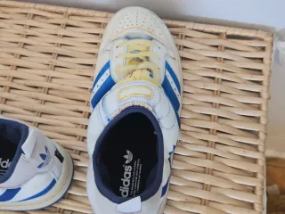 Adidas Puffylette Zapatillas Blancas y Azules