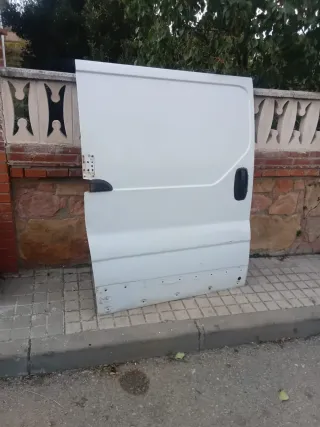 Puerta corredera Renault Traffic 2