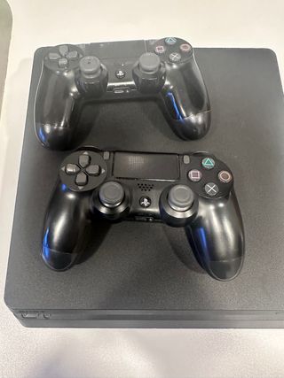 PS4 (PlayStation 4) Slim Nera + 2 Manette