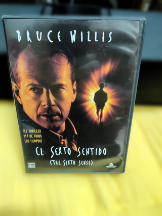 Lote 4 DVD: Defensa, 6o Sentido, T.Peligrosa, Vamp