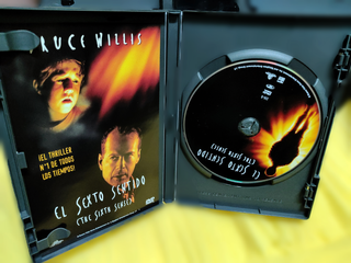 Lote 4 DVD: Defensa, 6o Sentido, T.Peligrosa, Vamp