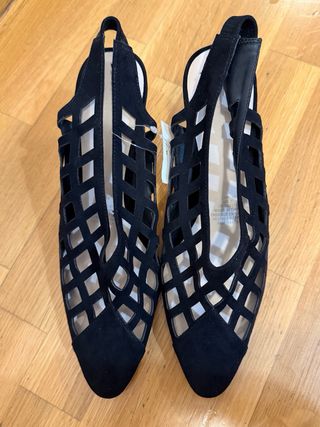 Tacones negros con tiras de rejilla, 8cm