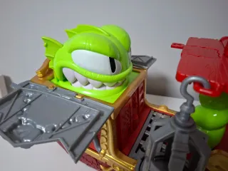 Barco Kraken y Figuras Piratix