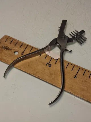 Herramienta para cuero