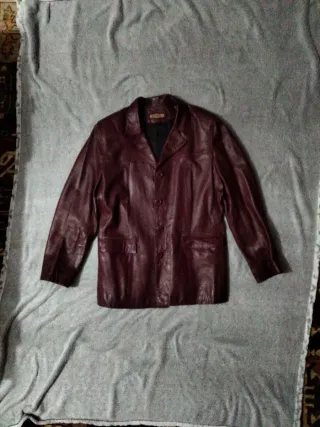 Chaqueta de piel mujer color burdeos