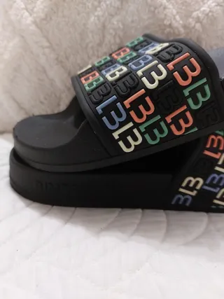 Chanclas Bimba y Lola Negras Multicolor