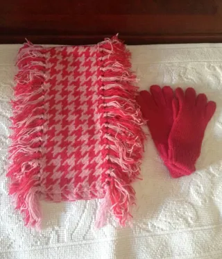 Bufanda y guantes a juego