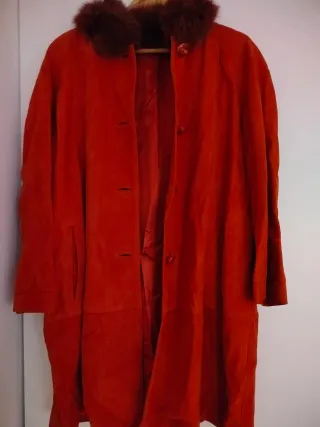 Abrigo de piel y viscosa