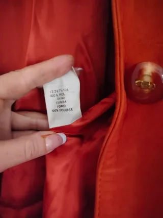 Abrigo de piel y viscosa