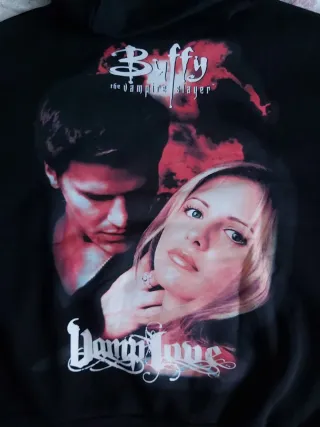 Buffy x Bershka Sudadera (36€ orig.) talla M