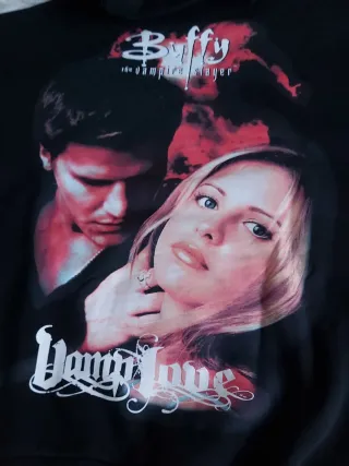 Buffy x Bershka Sudadera (36€ orig.) talla M