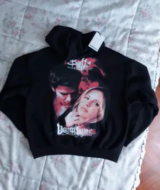 Buffy x Bershka Sudadera (36€ orig.) talla M