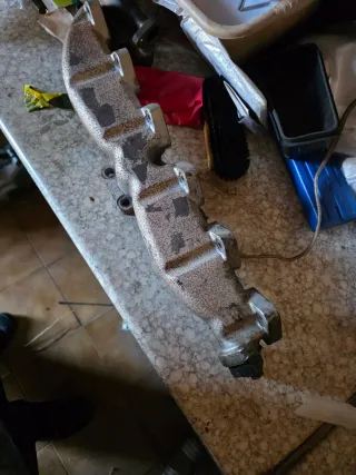 Colector de escape de hierro fundido