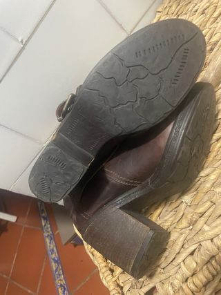 Botines de piel marrón talla 37