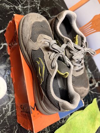Botas de seguridad Lotto grises y verdes