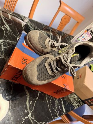 Botas de seguridad Lotto grises y verdes