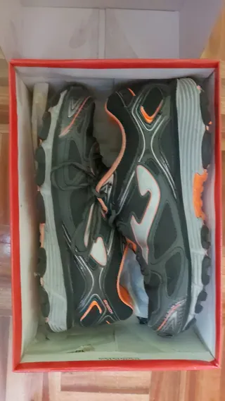 Zapatillas Joma Negras/Naranjas Talla 43