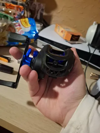 Carrete Sougayilang Baitcasting Negro/Azul