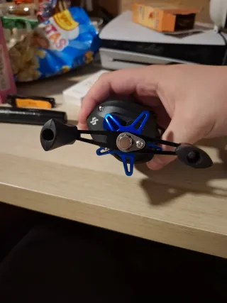 Carrete Sougayilang Baitcasting Negro/Azul