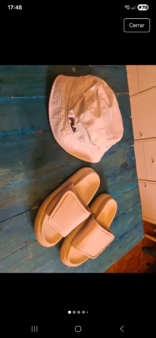 Lote Gorro Fila y Chanclas