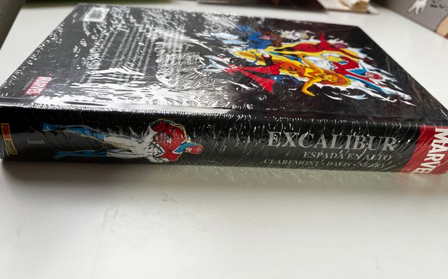 EXCALIBUR VOL 1 Espada en alto ¡NUEVO! MARVEL GOLD