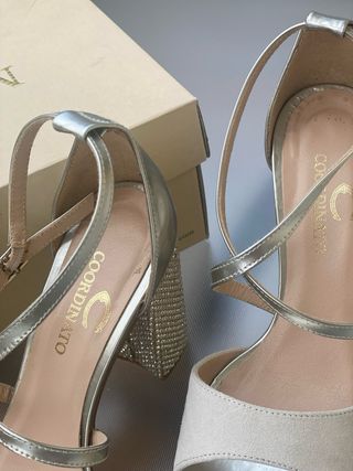 Tacones fiestas plateados Marian