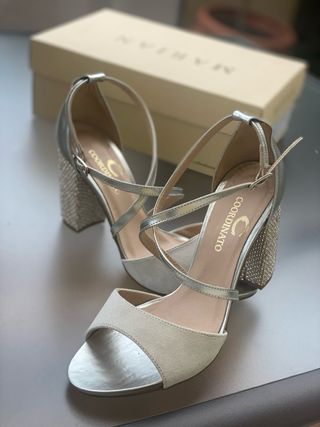 Tacones fiestas plateados Marian