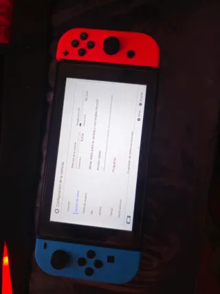 Nintendo Switch Azul/Rojo  esta hackeara