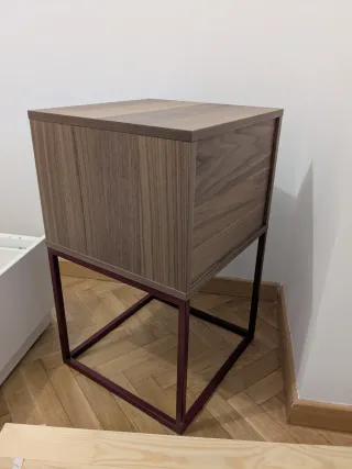 2 Mesitas de noche madera y metal