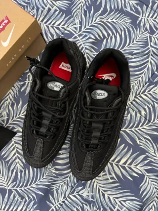 Air Max 95 Levi's Negras