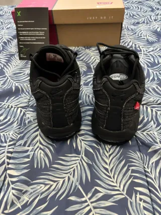 Air Max 95 Levi's Negras