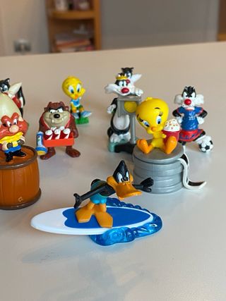 Lote 10 Figuras Kinder Looney Tunes