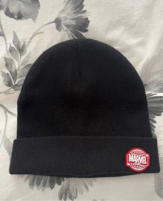 gorro de lana negro de marvel talla única