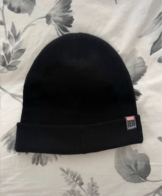 gorro de lana negro de marvel talla única