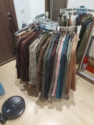 Giacche e abiti da donna RESTI DI BOUTIQUE