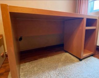 ESCRITORIO DE MADERA CON CAJONERA * URGE VENTA *