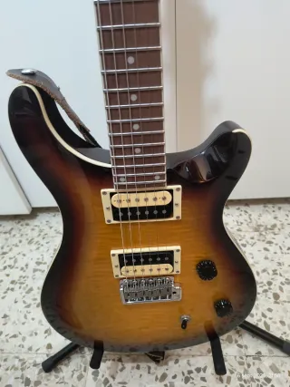Guitarra Harley Benton CST-24T Vintage Sunburst