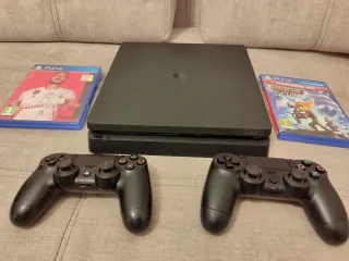 PS4 500GB Nera + 2 Controller e 2 Giochi