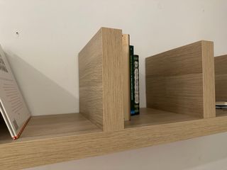 Estantería de madera color roble ikea lack