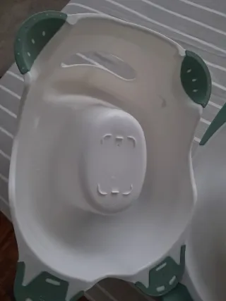 Adaptador y orinal para baño de bebé