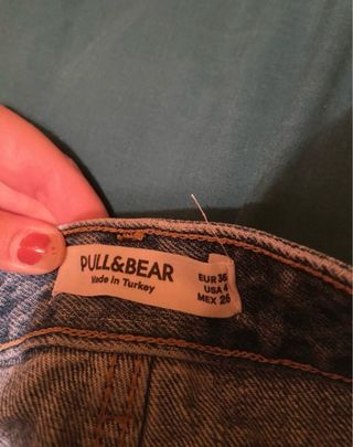 Pantalón vaquero Pull&Bear estampado