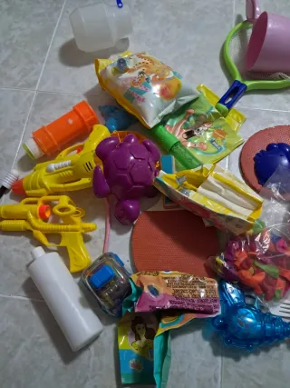 Juguetes de playa y piscina