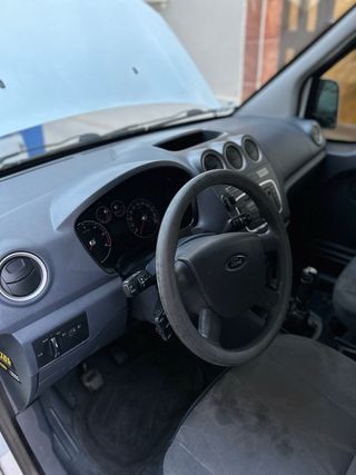 Ford Transit Connect 2012