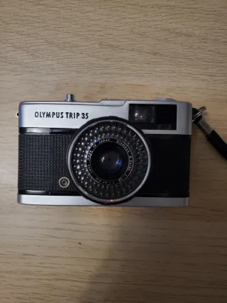 Olympus Trip 35 Cámara Analógica