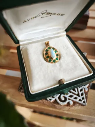 Colgante Oro Ópalo y Esmeraldas