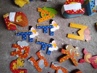 Lote 69 letras madera animales 7-9.5 cm (LEER)