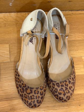 Sandalias con cuña de leopardo, 8cm